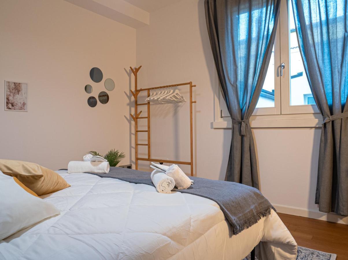 Maison Blanche: Appartamento Elegante Con Parcheggio Privato Мантуя Экстерьер фото